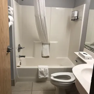 Bathroom clean &amp; tidy. Has hair dryer provided.