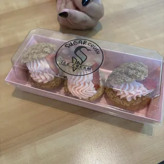 Cream Puff Strawberry