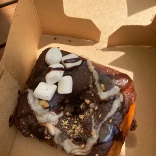 S'mores donut