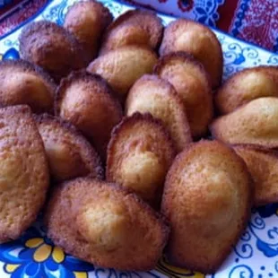 honey madeleines