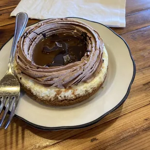 Salted caramel cheesecake