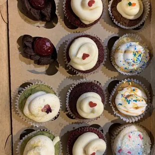 Cupcakes and cookies