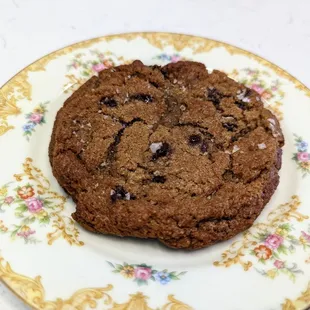 Tahini Chocolate Chip Cookie