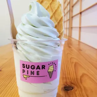 Genmaicha with waffle cookie