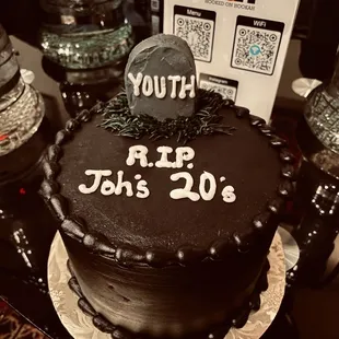 Almond flavor 6 inch round cake with raspberry filling  SO tasty and came out looking awesome