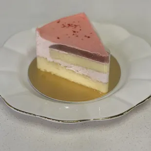 Strawberry Mousse Cake