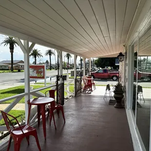 Front porch dining area