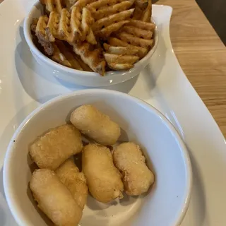 Smoked Gouda Mac Bites