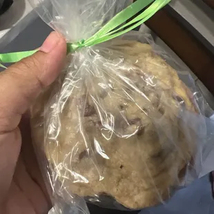 Chocolate Chip Cookie