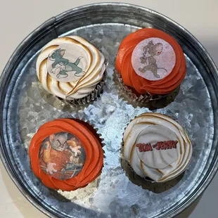 Tom and jerry cupcakes