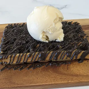 Oreo, Dark Chocolate, Waffle, with Vanilla ice cream