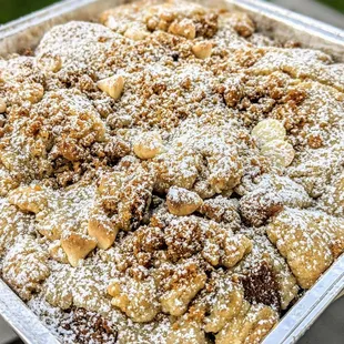 White chocolate gingerbread crumb cake