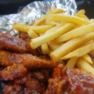 Lemon pepper BBq wings and fries