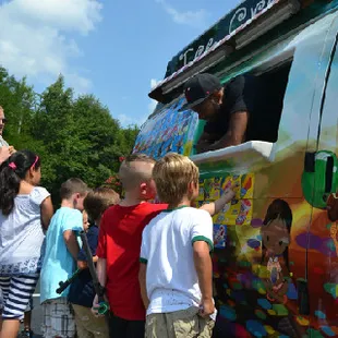 I scream, U scream, we all scream for ice cream!!