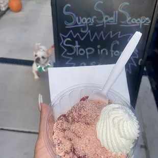 strawberry shortcake sundae