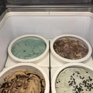 Today flavors Top-"blue moon", Neapolitan,Bottom- peanut butter swirl mint chocolate chip