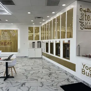 Clean yogurt station