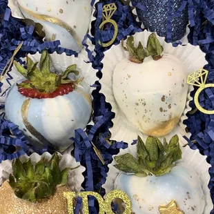 Wedding chocolate covered strawberries