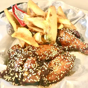 Sticky soy chicken wings