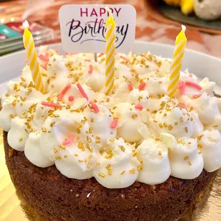Mini birthday carrot cake! (The perfect size for a sweet treat )