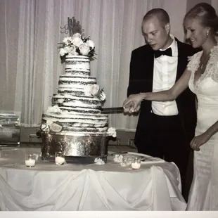 This cake is timeless!