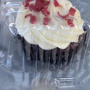 Red Velvet Cream Cheese cupcake