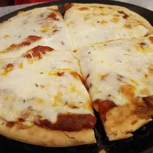 Pepperoni pizza