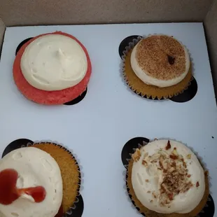 4 count box. Strawberry, Churro, strawberry shortcake &amp; wedding cake