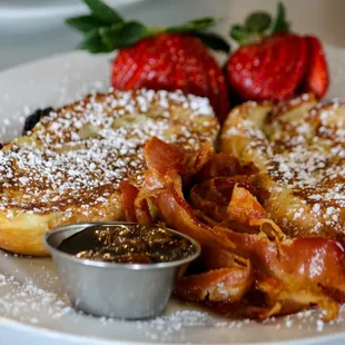 Parisian French Toast w/ Rum Pecan Maple Syrup