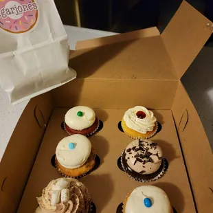 A mix n match box of all different types...