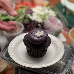 Ube cupcake