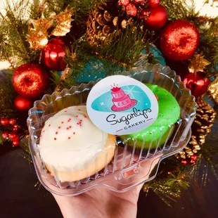 Holiday Cupcakes - White Chocolate Cranberry &amp; Grinch