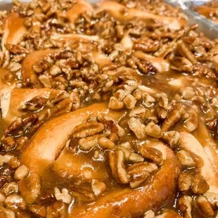 a pan of baked cinnamon rolls