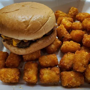 Bacon Cheeseburger with tots