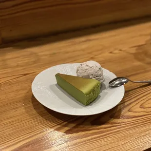 Green tea Japanese Cheesecake with red bean ice cream