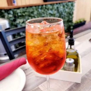 Wish I had this right now!:) Such a refreshing wine spritzer.