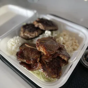 Suha Bites Sushiburrito & Hawaiian BBQ