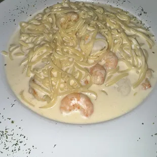 Shrimp and Scallop Pasta