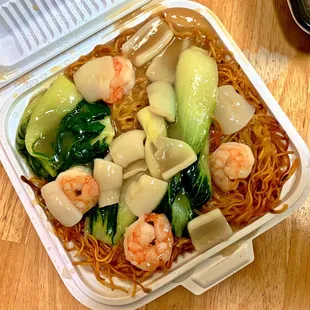 Pan Fried Seafood Noodles
