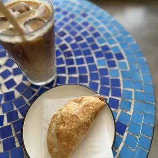 Fufi Empanada