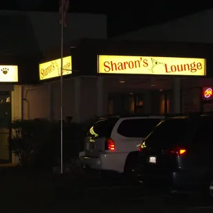 Sharon&apos;s Lounge