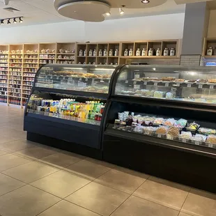 Pastries, drinks. &amp; eats counter.