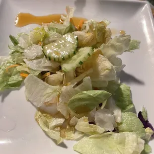 Salad with lemongrass dressing