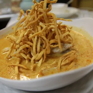 khao soi curry noodles