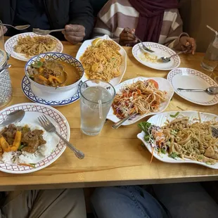 Papaya Salad, GP5. Gaeng Pa-Naeng, N9. Guay Teow Heang Noodles, N1. Pad Thai Noodles