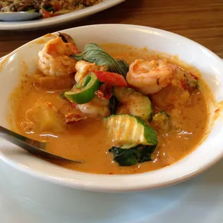 Pineapple Seafood Curry