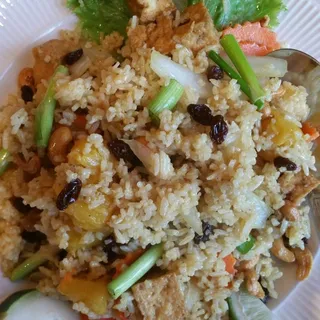 Vegan Pineapple Fried Rice