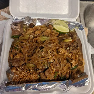 Chicken Pad Thai - No Bean Sprouts