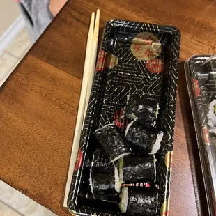 All the rolls were this size.... L