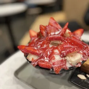 Strawberry cheese bingsoo :)